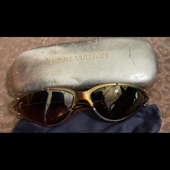 Louis Vuitton | Accessories | Louis Vuitton Cat Eye  display picture 2